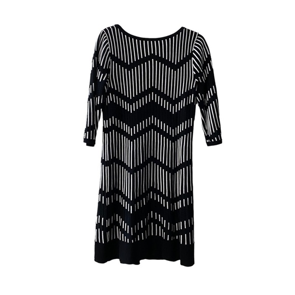 Taylor (Swift) Black & White Chevron Striped 3/4 Sleeve Sweater Dress Size XL - Picture 6 of 9